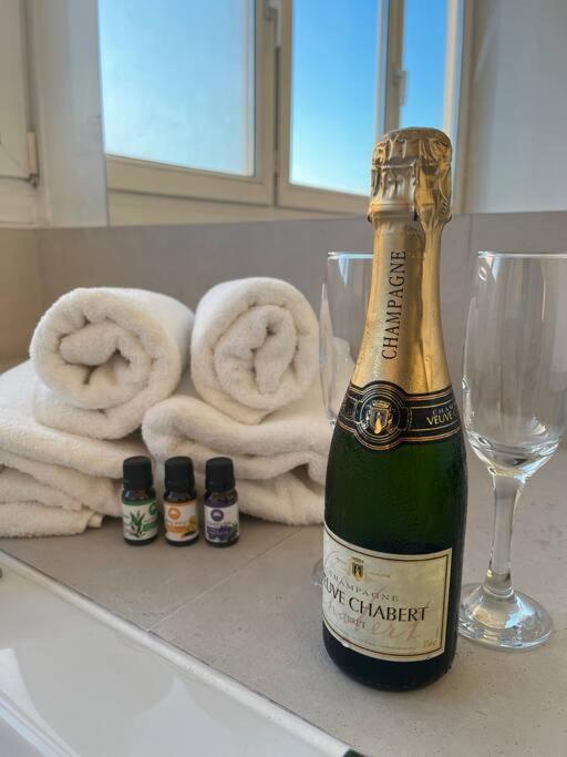 Suite « Body Love » - Jacuzzi Privatif Créteil Esterno foto